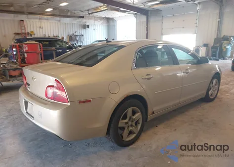 2010 Chevrolet Malibu Ls z USA, uszkodzony, nr VIN 1G1ZB5EB5AF162819